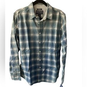 NTW-Mens button down medium shirt